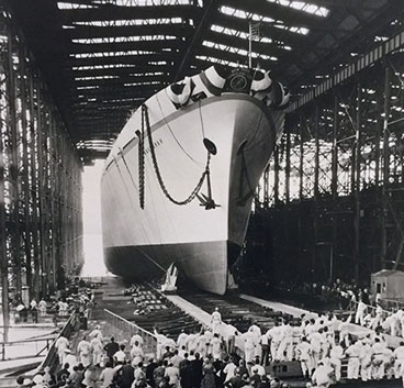 Savannah nuclear ship in 1959 returns to port greeted by crowd Babcock Wilcox